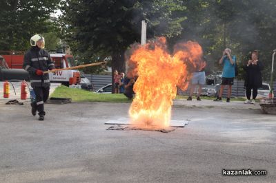 Демонстрации на действия при ПТП и битови пожари - РСПБЗН Казанлък