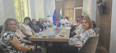 Кметът на Павел баня на работна среща с директорите на училищата в общината  / Новини от Казанлък