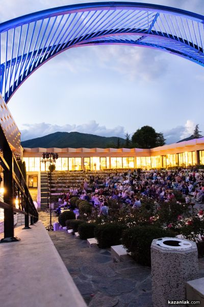 Хилда Казасян и Плевенската филхармония в Етнографски комплекс “Дамасцена“