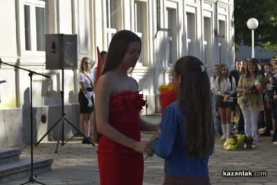 Директорът на ПХГ “Св. Св. Кирил и Методий“: Днес нашата гимназия отваря врати за 143-ри път, за да посрещне своите възпитаници