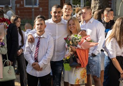 81 осмокласници прекрачиха прага на ПГЛПТ за Новата учебна година