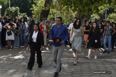 Директорът на ПХГ “Св. Св. Кирил и Методий“: Днес нашата гимназия отваря врати за 143-ри път, за да посрещне своите възпитаници