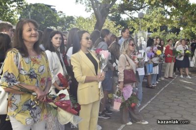 Директорът на ПХГ “Св. Св. Кирил и Методий“: Днес нашата гимназия отваря врати за 143-ри път, за да посрещне своите възпитаници