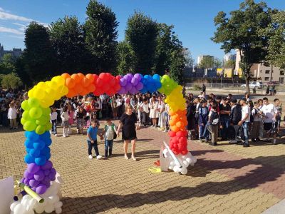 Честит първи учебен ден и на добър час от ОУ „Чудомир“ – гр. Казанлък