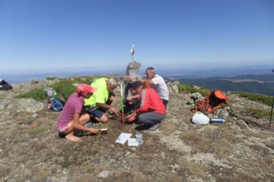 Планинари поставиха нов панорамен кръг на връх Мазалат