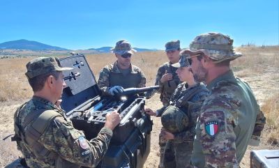 Съвместни занятия по инженерна подготовка с военнослужещи от България и Италия се проведоха на УЦ „Тюлбе“ в Казанлък 