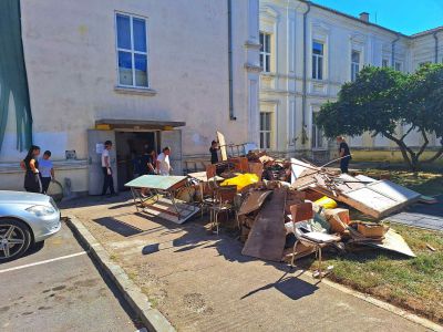 ПХГ „Св. Св. Кирил и Методий“ се включи в кампанията „Да изчистим България заедно“, давайки ценен урок по отговорност и съпричастност