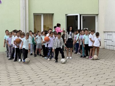 Паисиевци отбелязаха Европейския ден на спорта в училище с богата, разнообразна и забавна програма 