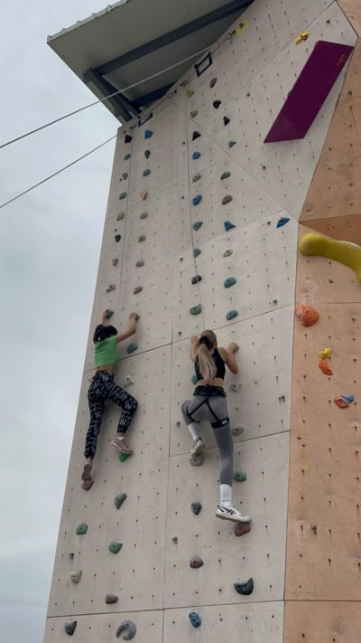 Учениците на ПГЛПТ станаха отборен шампион по спортно катерене на общинското първенство