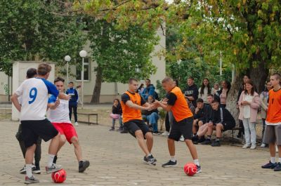 В истински празник се превърна Европейския ден на спорта в училище в ПХГ „Св. Св. Кирил и Методий“