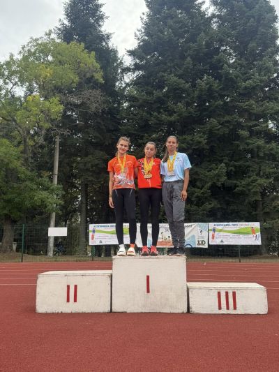 Седем медала и блестящо представяне за СК „Пендарева“ в Панагюрище