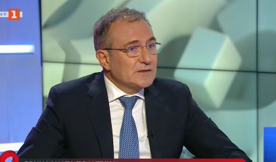 Министър Гуцанов: Иска ми се Бюджет 2026 да е за младите семейства / Новини от Казанлък