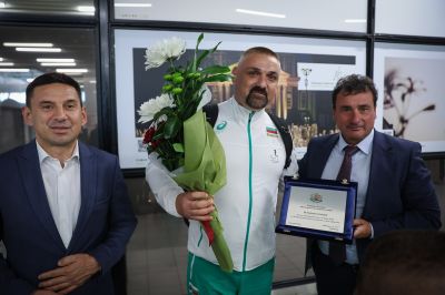 Световният шампион Ружди Ружди се завърна в България 