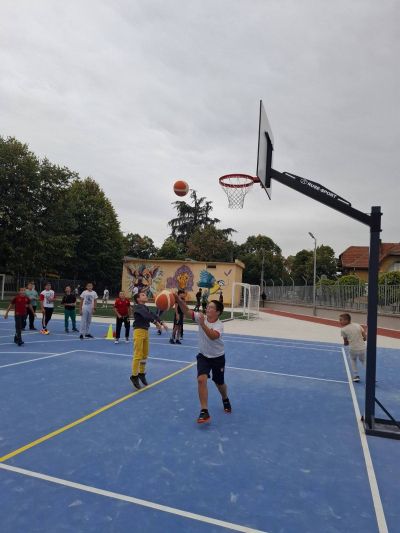 С нова спортна площадка и модерна визия ОУ “Георги Кирков“ отбеляза Европейския ден на спорта в училище - 2025 г. под надслов: „Активни, здрави и силни“ 