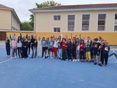 С нова спортна площадка и модерна визия ОУ “Георги Кирков“ отбеляза Европейския ден на спорта в училище - 2025 г. под надслов: „Активни, здрави и силни“  / Новини от Казанлък