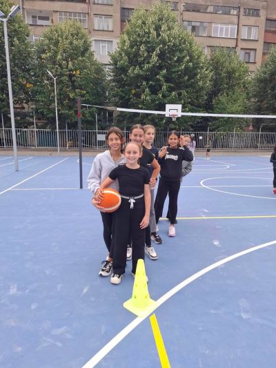 С нова спортна площадка и модерна визия ОУ “Георги Кирков“ отбеляза Европейския ден на спорта в училище - 2025 г. под надслов: „Активни, здрави и силни“ 