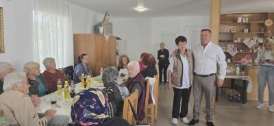 Кметът Иса Бесоолу и павелбанските пенсионери отпразнуваха заедно Международния ден на възрастните хора 