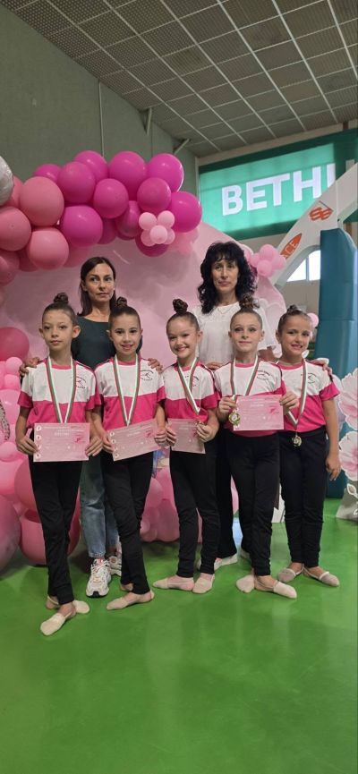 Гимнастичките от СК “Розова долина“ - Казанлък се окичиха с нови медали от два международни турнира 