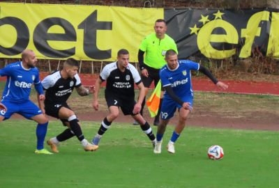 Розите спечелиха с 2:0 срещу гостите от Съединение / Новини от Казанлък