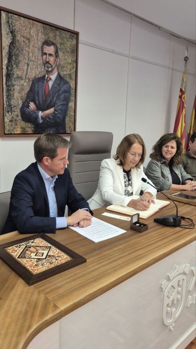 По покана на генералния консул на Република България във Валенсия, Казанлък гостува на испанския град Хатива 