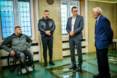 Параолимпиецът Ружди Ружди и неговия треньор Радостин Тодоров получиха награди от Столична община