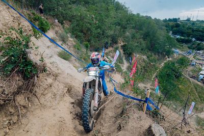 Казанлъчанинът Любомир Синев с дебют в Световния Хард Ендуро Шампионат