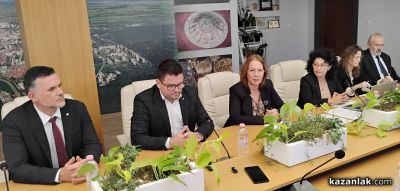 Започва изпълнението на проекти за 31,4 млн. лв. по КИТИ в Казанлък, Мъглиж и Павел баня, сред тях и консервация на монумента Бузлуджа