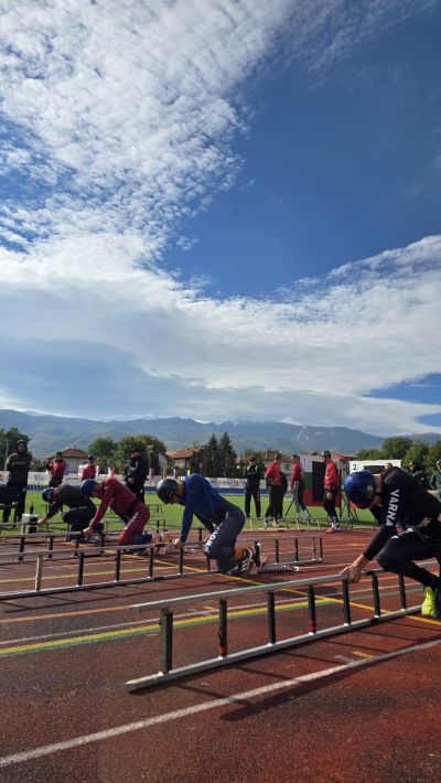 Отборът на РДПБЗН-Стара Загора спечели комплексното класиране и купата в 22-рото състезание по пожароприложен спорт