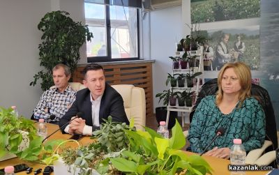 Започва изпълнението на проекти за 31,4 млн. лв. по КИТИ в Казанлък, Мъглиж и Павел баня, сред тях и консервация на монумента Бузлуджа