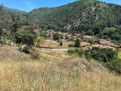 В Енина, предпразнично: Учреден бе енински туристически клуб за пешеходен и културен туризъм към ТД “Орлово гнездо“