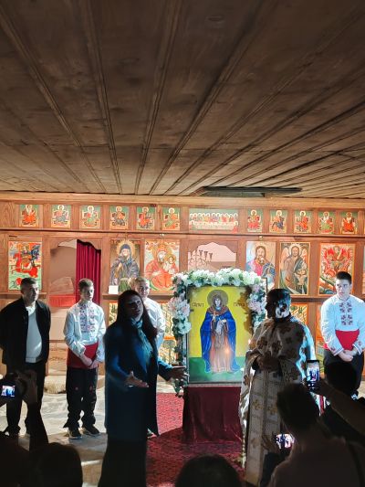 Село Енина отбеляза храмовия си празник на Петковден