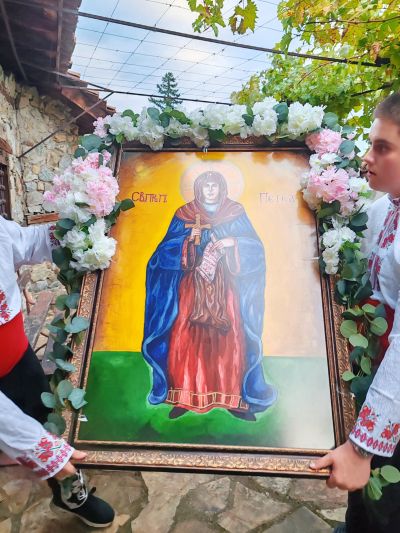 Село Енина отбеляза храмовия си празник на Петковден