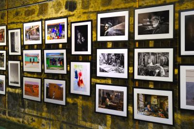 Тодор Тилев представи фотографии на майстора Петко Байков от Казанлък на три международни изложби