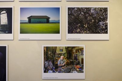 Тодор Тилев представи фотографии на майстора Петко Байков от Казанлък на три международни изложби