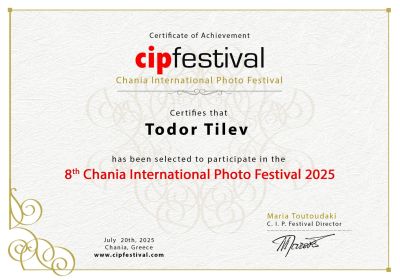 Тодор Тилев представи фотографии на майстора Петко Байков от Казанлък на три международни изложби