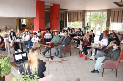 Учителите от ПГ по транспорт и транспортен мениджмънт споделиха опит с гръцките си колеги от град Димотика