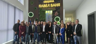 Кметът Иса Бесоолу с първа копка за ремонт на плажа в Павел баня