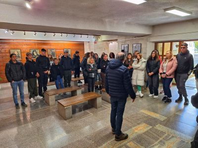 Еднодневен географски практикум в Котел, Жеравна и Сливен проведоха учениците от Хуманитарната гимназия в Казанлък 