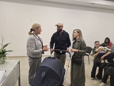 33 новородени получиха ваучери от Община Казанлък 