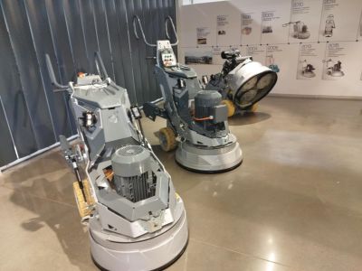 Гимназисти от ПХГ „Св. Св. Кирил и Методий“ - Казанлък се запознаха отблизо с работния процес в местен завод