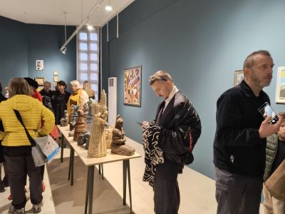 Продан Проданов и Анастасия Гюкова представиха част от своя артистичен свят в съвместна изложба