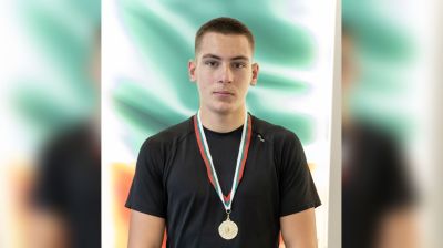 Злато за Георги Христов от ПГЛПТ в международен турнир по борба / Новини от Казанлък