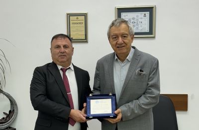 Кметът на Павел баня и изпълнителните директори на “Арсенал” проведоха съвместна среща  / Новини от Казанлък