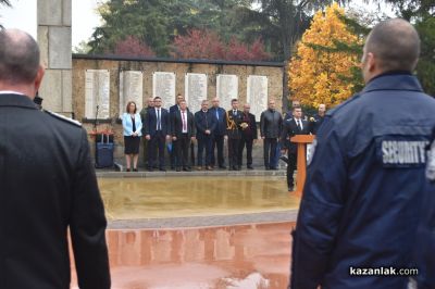 96 стажанти положиха клетва за полицаи в Казанлък