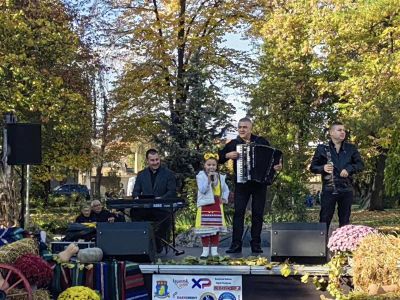 Казанлъшките села Горно Изворово, Дунавци и Розово отбелязаха своите празници 