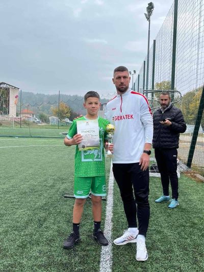 Малките футболисти на ОУ “Мати Болгария“ станаха шампиони