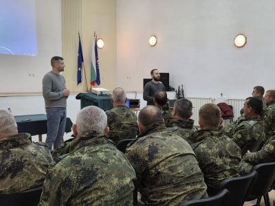 Героизмът на българската войска от 1885г. оживя в редиците на 61-ва механизирана бригада