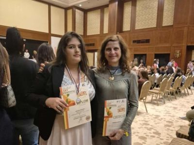 Сребро за Гергана Стойкова от Школа ,,Орфей“ в Турция / Новини от Казанлък