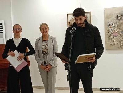 Румен Рачев спечели наградата на “Есенен салон“ 2025 в Казанлък. Антон Радулов - за нов художествен почерк, а Иван Гайдаров - за цялостно творчество