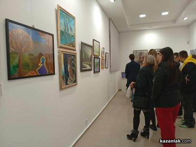 Румен Рачев спечели наградата на “Есенен салон“ 2025 в Казанлък. Антон Радулов - за нов художествен почерк, а Иван Гайдаров - за цялостно творчество / Новини от Казанлък